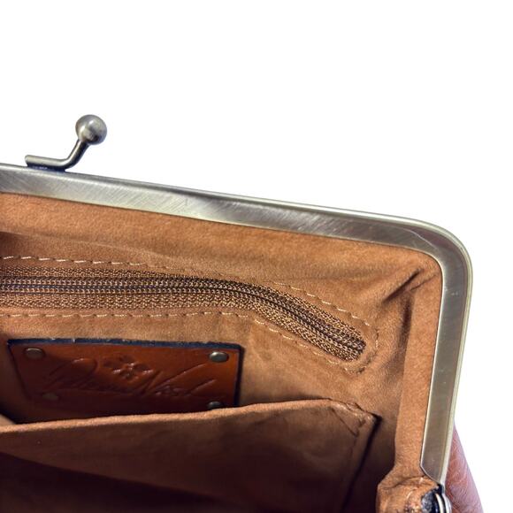 Patricia Nash Brown Leather Kiss Lock Clutch Wallet Coin Purse Organizer Pouch - Picture 9 of 11